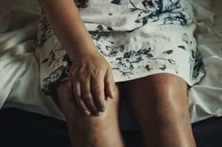 iPainspecialist provide knee pain treatment in houston